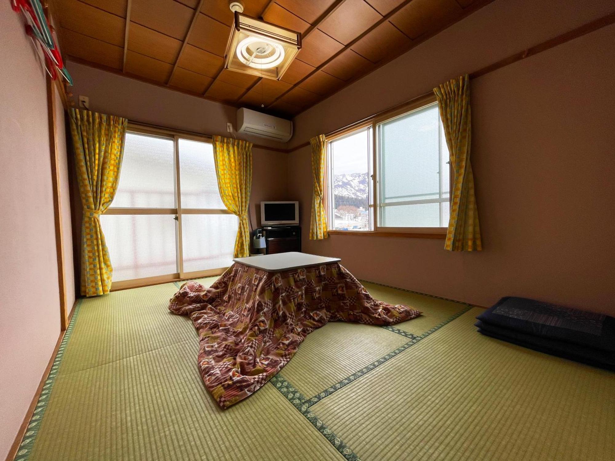 Mistral Hotel Minamiuonuma Buitenkant foto